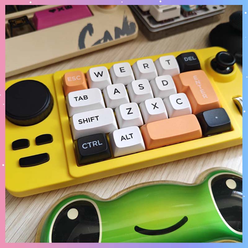 Gaming Keyboard 1 Hand - K811 유선 게이밍 키보드 19키 RGB